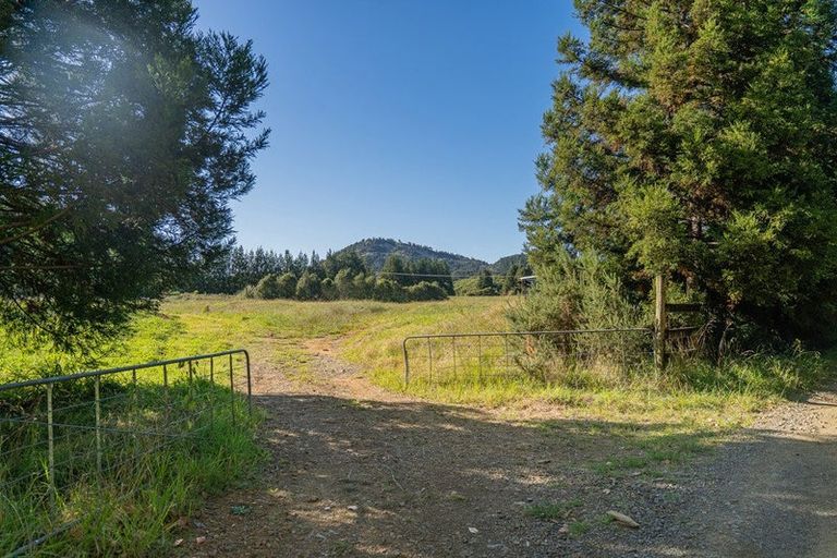 Photo of property in 1878 The 309 Road, Kaimarama, Whitianga, 3591