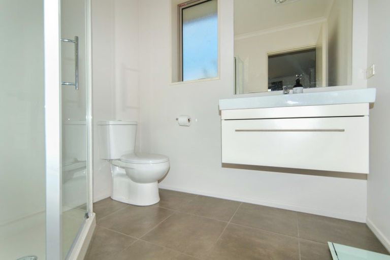 Photo of property in 13/4 Harkness Place, Westport, 7825