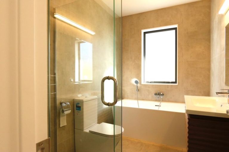 Photo of property in 6 Fjord Way, Karaka, Papakura, 2113