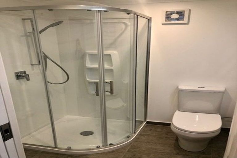 Photo of property in 20 Ensign Place, Hillcrest, Auckland, 0627