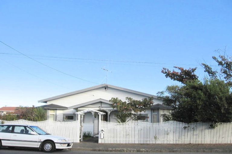 Photo of property in 11 Rangatira Street, Otaki, 5512