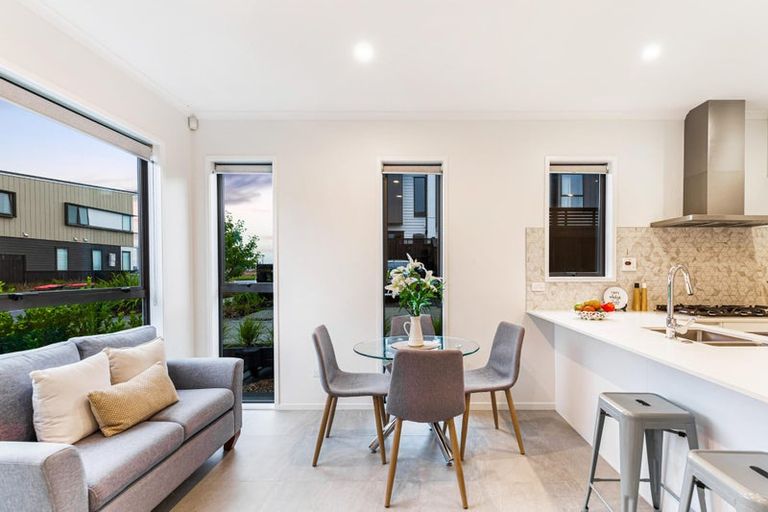 Photo of property in 9 Jagoda Road, Westgate, Auckland, 0614