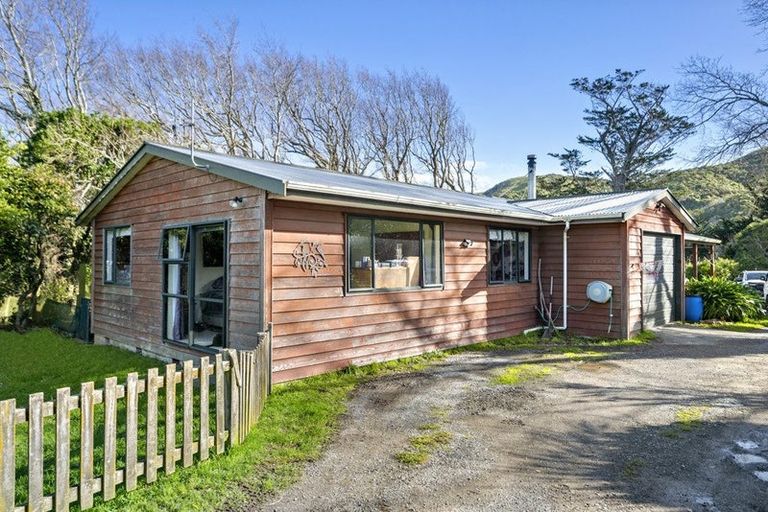 Photo of property in 609 Ohariu Valley Road, Ohariu, Wellington, 6037