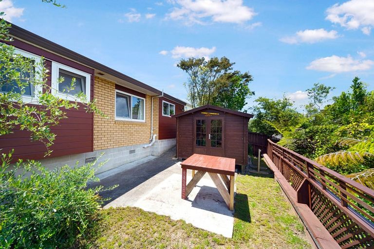 Photo of property in 1/13 Tirimoana Road, Te Atatu South, Auckland, 0602