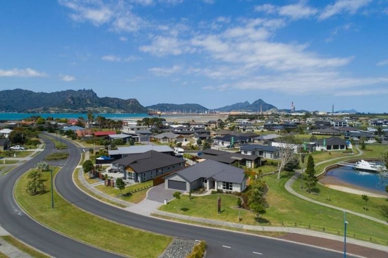 Photo of property in 11 Stace Hopper Drive, One Tree Point, 0118