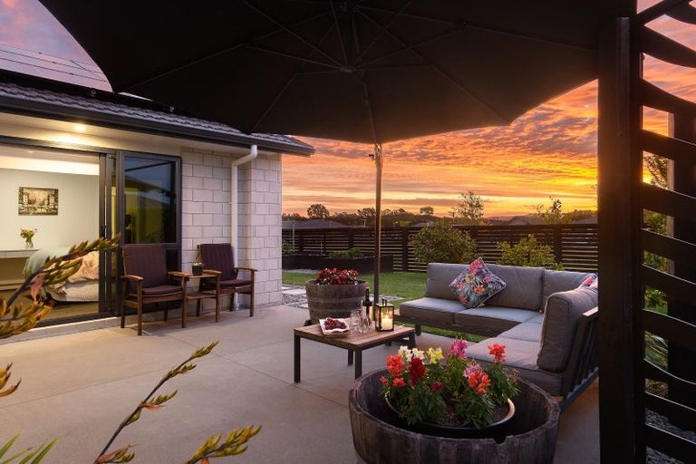 Photo of property in 65 Puhirake Crescent, Pyes Pa, Tauranga, 3112