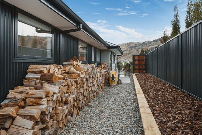 Photo of property in 69 Wallis Drive, Cromwell, 9310