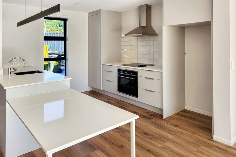 Photo of property in 4/11 Lees Grove, Wainuiomata, Lower Hutt, 5014