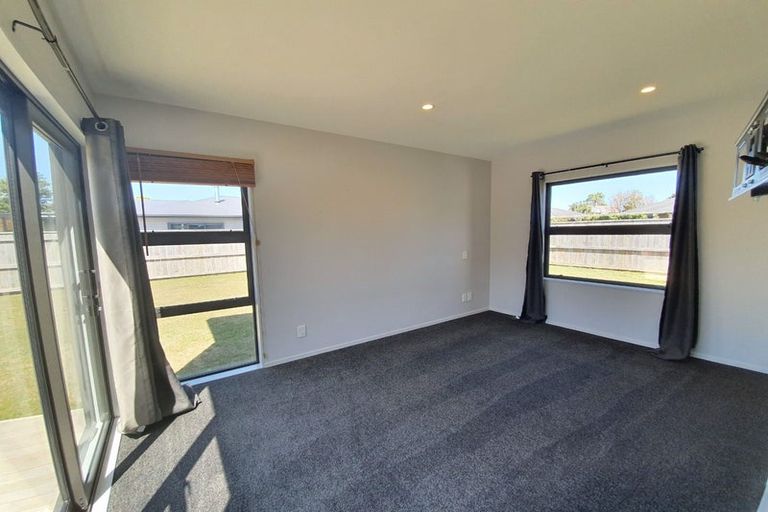 Photo of property in 23 Oak Crescent, Ashhurst, 4810