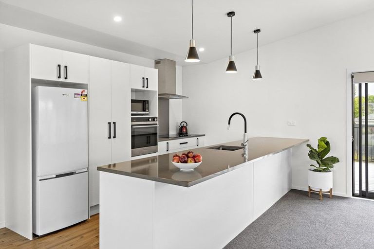 Photo of property in 17 Tarata Grove, Lansdowne, Masterton, 5810