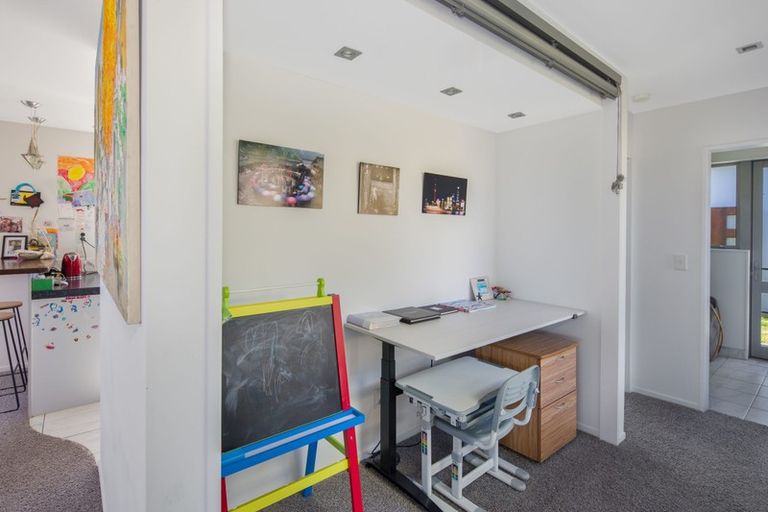 Photo of property in 32 View Road, Houghton Bay, Wellington, 6023