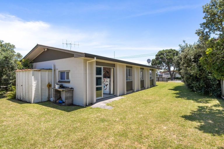 Photo of property in 108 Linton Crescent, Whangamata, 3620
