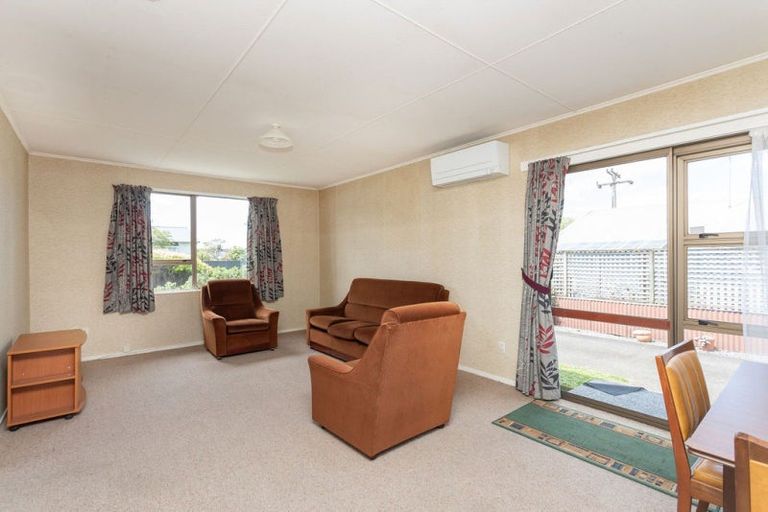 Photo of property in 28 Miller Street, Dannevirke, 4930