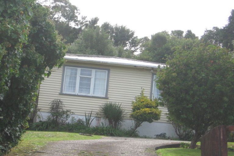 Photo of property in 104 Chester Road, Tawa, Wellington, 5028