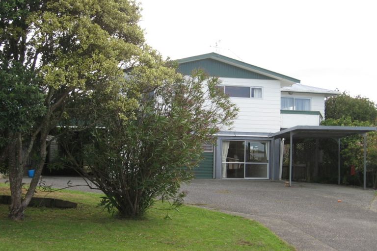 Photo of property in 9 Kauri Crescent, Snells Beach, 0920