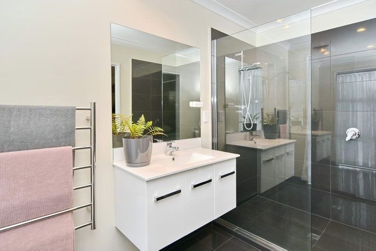 Photo of property in 13 Winsloe Street, Pegasus, 7612