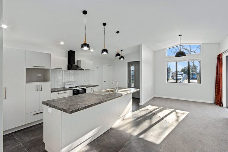 Photo of property in 5 Jeffares Place, Taradale, Napier, 4112