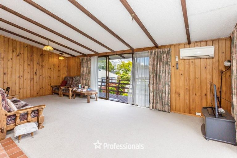 Photo of property in 22a Oxford Crescent, Ebdentown, Upper Hutt, 5018