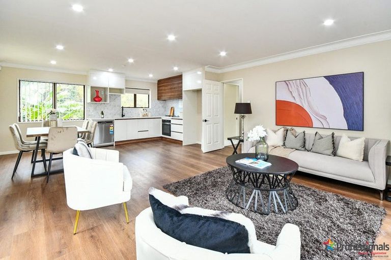 Photo of property in 18 Phoenix Place, Papatoetoe, Auckland, 2025