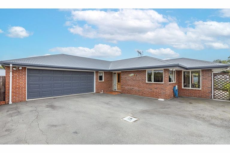 Photo of property in 65a Bush Street, Rangiora, 7400