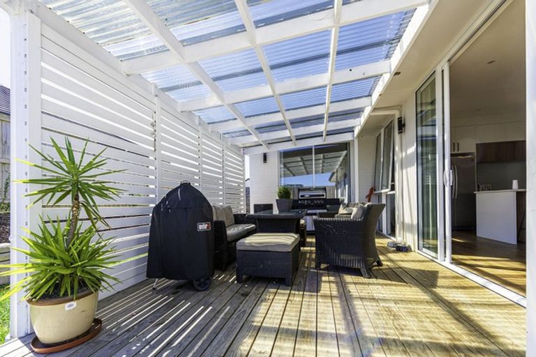 Photo of property in 15 Artists Avenue, Beachlands, Auckland, 2018