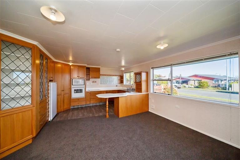Photo of property in 10 Davidson Street, Hawera, 4610