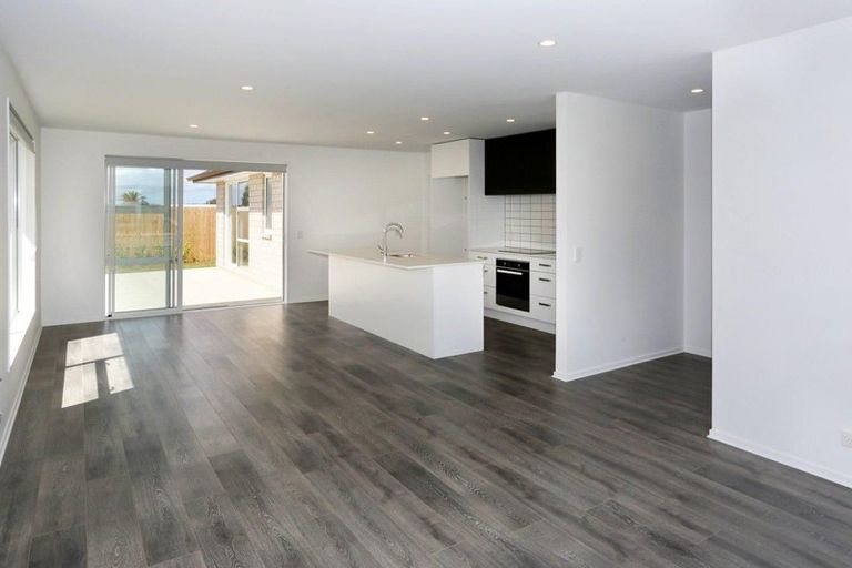 Photo of property in 14 Olivia Road, Pukekohe, 2120