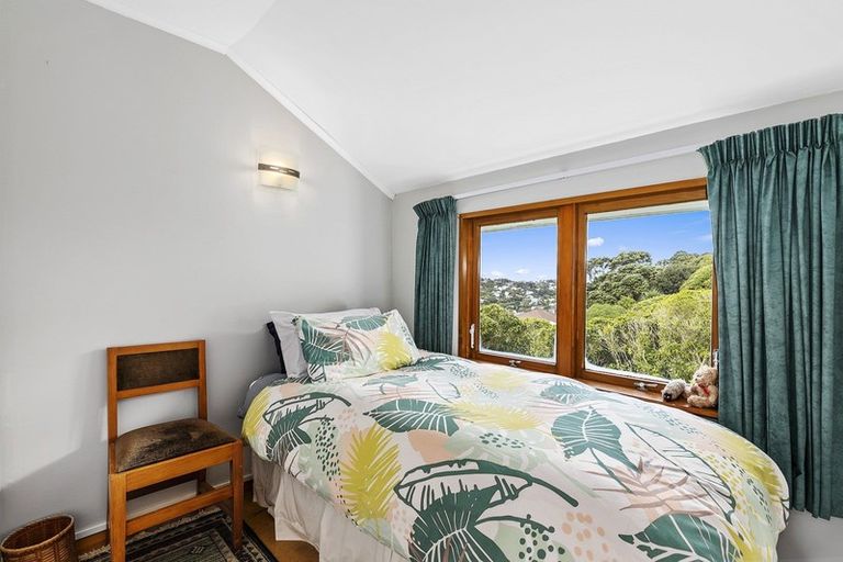 Photo of property in 33a Apuka Street, Brooklyn, Wellington, 6021