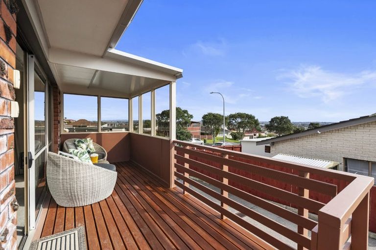 Photo of property in 76a Highland Park Drive, Highland Park, Auckland, 2010