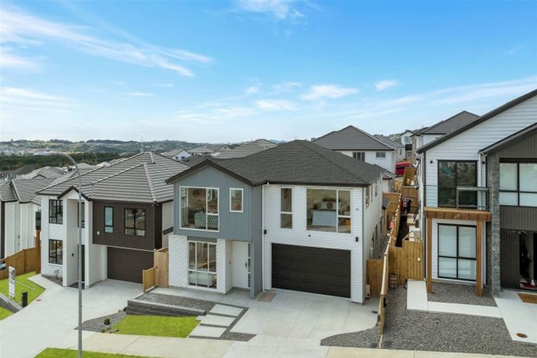 Photo of property in 14 Piki Street, Flat Bush, Auckland, 2019