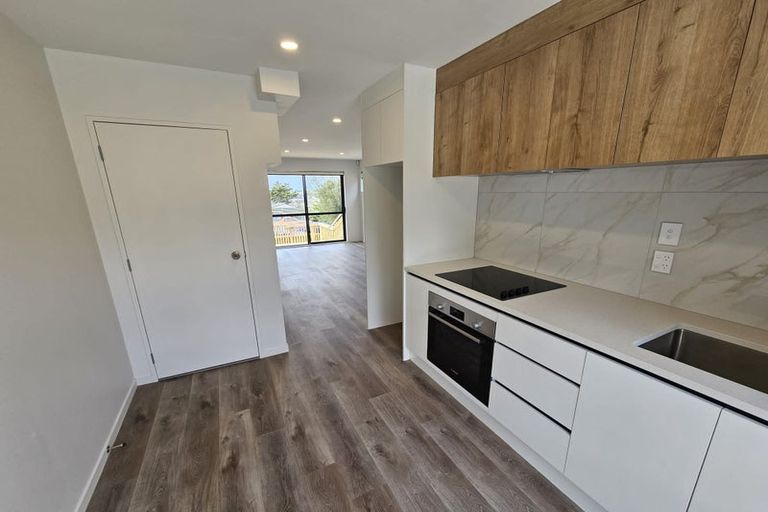 Photo of property in 4a Hepburn Road, Glendene, Auckland, 0602