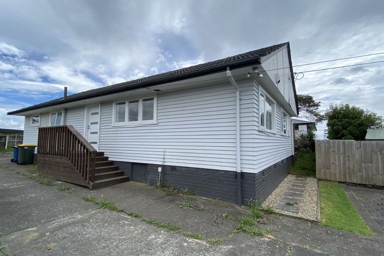 Photo of property in 36 Gilliam Street, New Lynn, Auckland, 0600