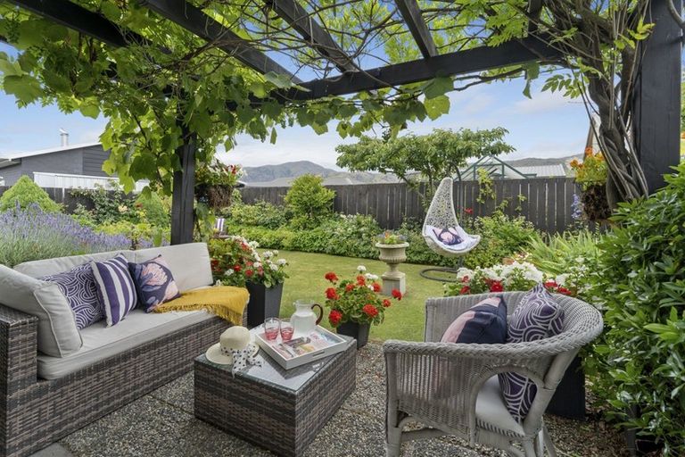 Photo of property in 30 Waenga Drive, Cromwell, 9310