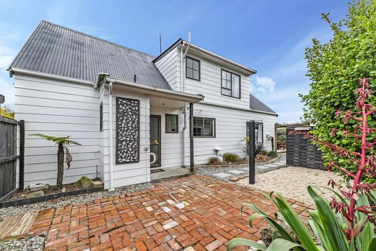 Photo of property in 12 Torlesse Crescent, Darfield, 7510