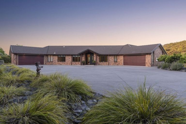 Photo of property in 3 Dormer Road, Kaukapakapa, Helensville, 0875