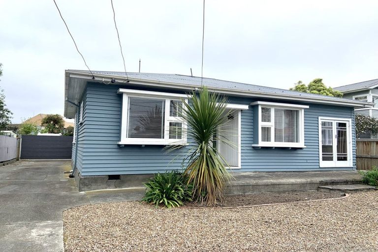 Photo of property in 16 Deyell Crescent, Sydenham, Christchurch, 8023