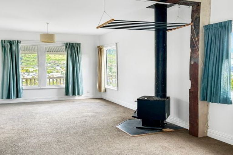 Photo of property in 75 Jacksons Road, Lyttelton, 8082