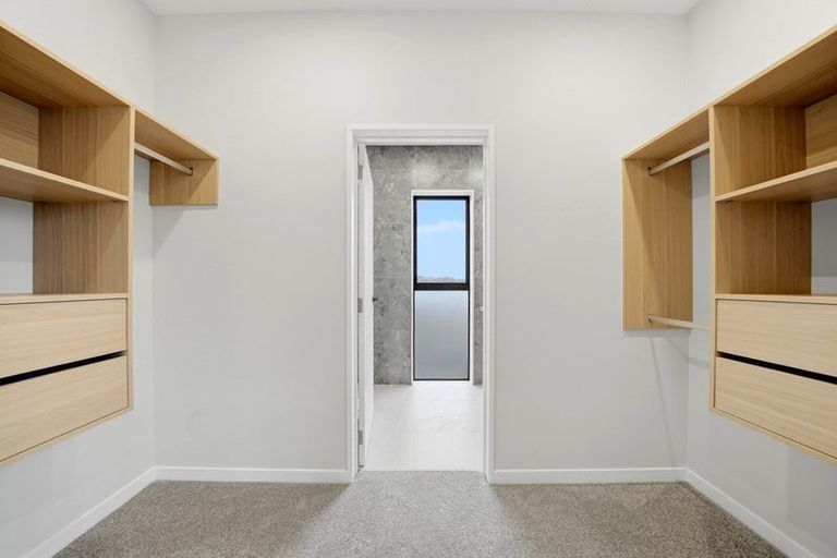 Photo of property in 7 Harakeke Lane, Orewa, 0931