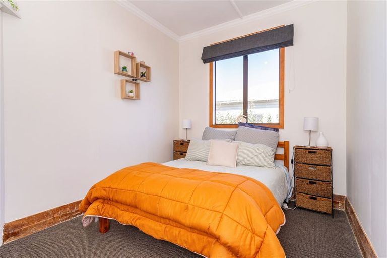 Photo of property in 129 Glen Road, The Glen, Dunedin, 9011