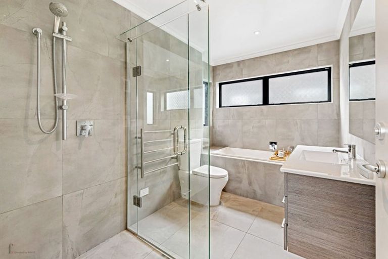 Photo of property in 13 Oioi Road, Hobsonville, Auckland, 0616