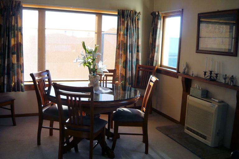 Photo of property in 21 Harris Street, Waimate, 7924