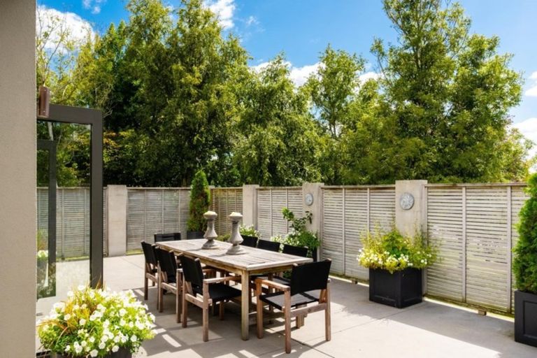 Photo of property in 64 Greenwood Road, Havelock North, 4130