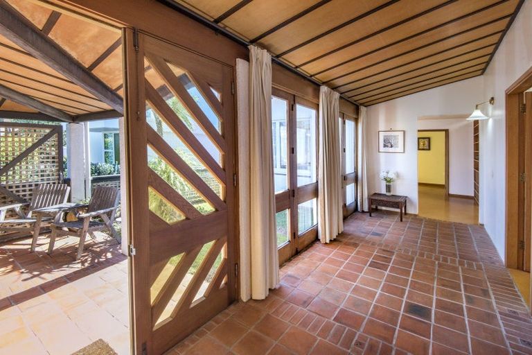 Photo of property in 20a Oxford Terrace, Devonport, Auckland, 0624