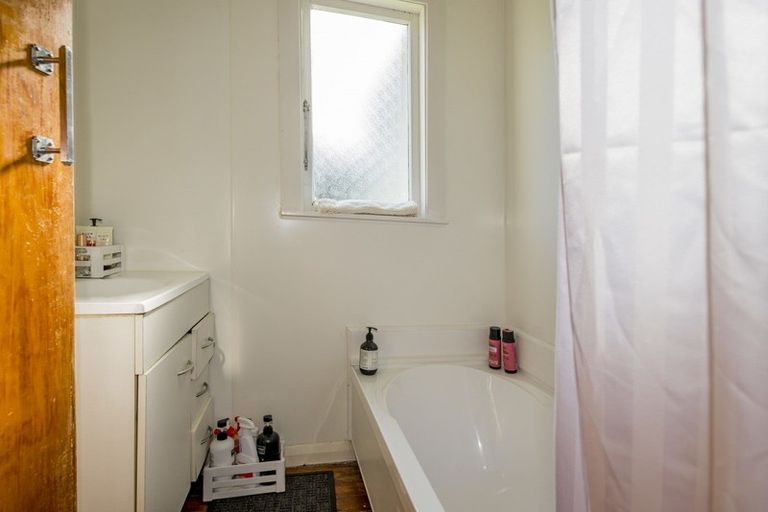 Photo of property in 61 Moana Street, Otaki Beach, Otaki, 5512