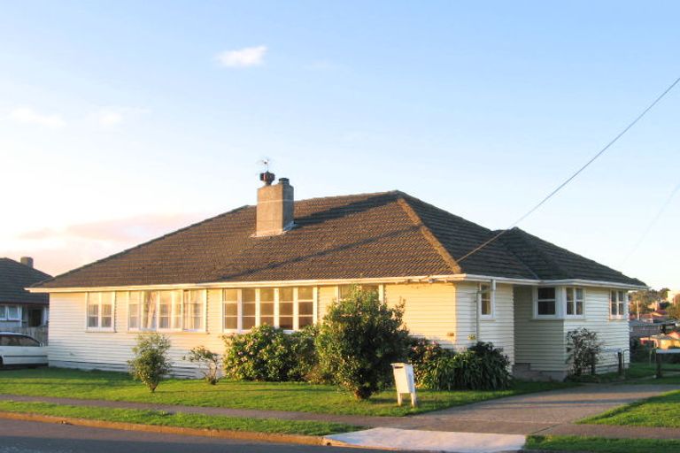 Photo of property in 164-166 Bedford Street, Cannons Creek, Porirua, 5024