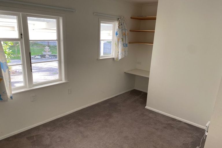 Photo of property in 35 Kopara Grove, Stokes Valley, Lower Hutt, 5019