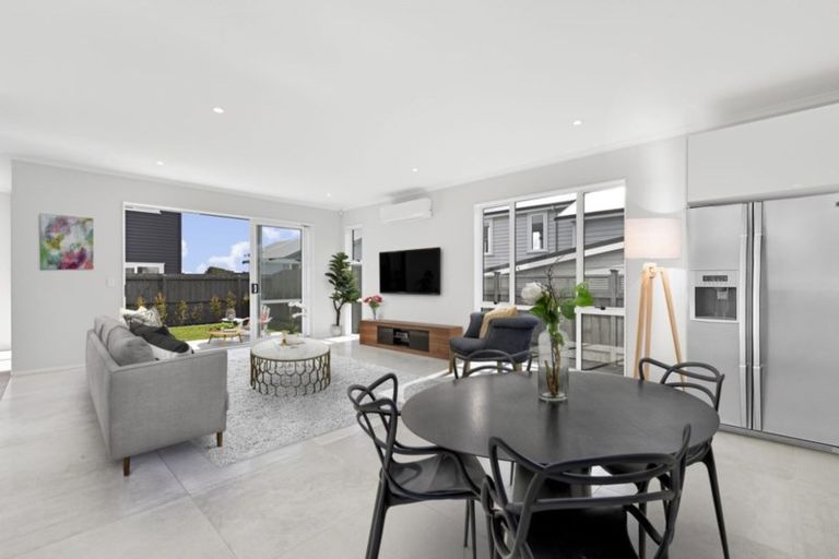 Photo of property in 12 Kainga Lane, Whenuapai, Auckland, 0618