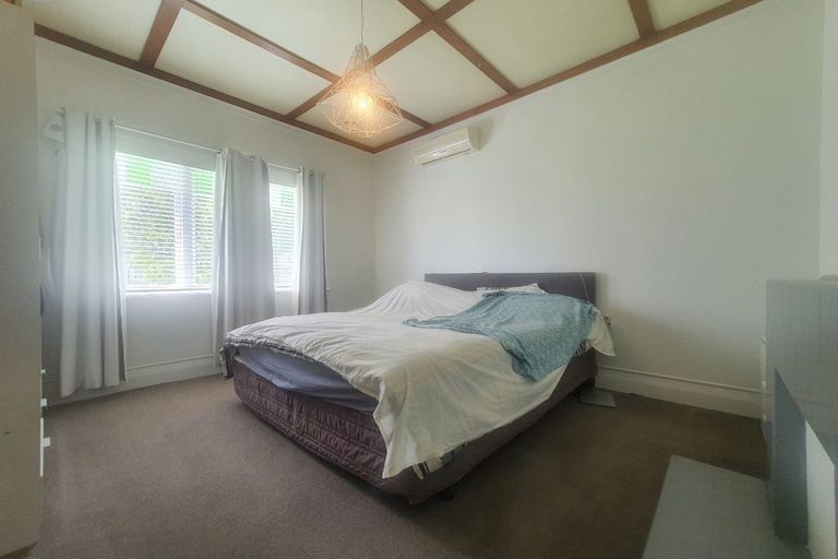 Photo of property in 189 Titirangi Road, Titirangi, Auckland, 0604