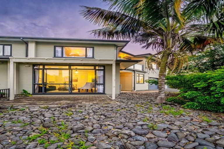 Photo of property in 8/2 Armoy Drive, East Tamaki, Auckland, 2016