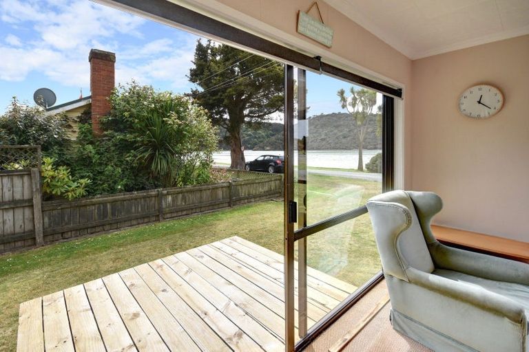 Photo of property in 25 Riverside Road, Taieri Mouth, Brighton, 9091